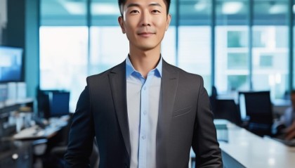 商务领域的创新者与成功者，王一珩，一位行业专家，引领商务发展。